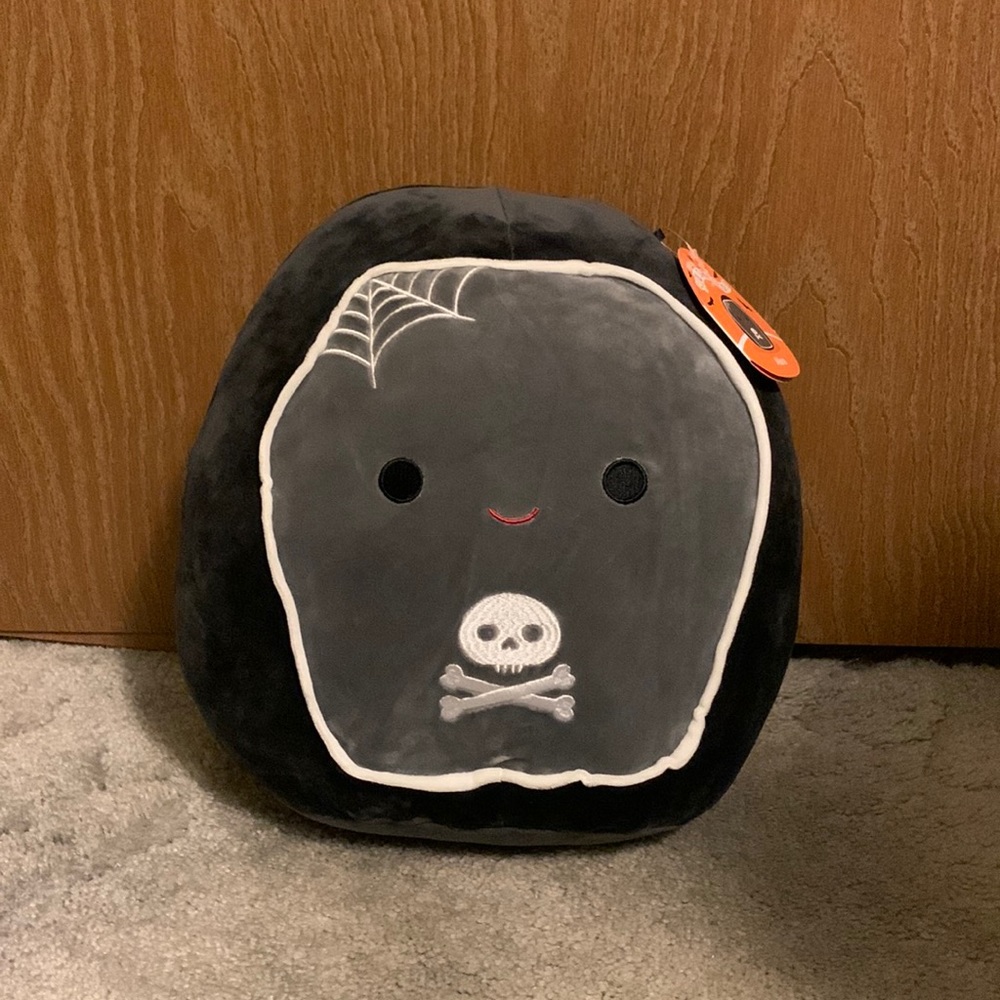 Black Skull Plush Pillow - Cute Halloween Grave Design